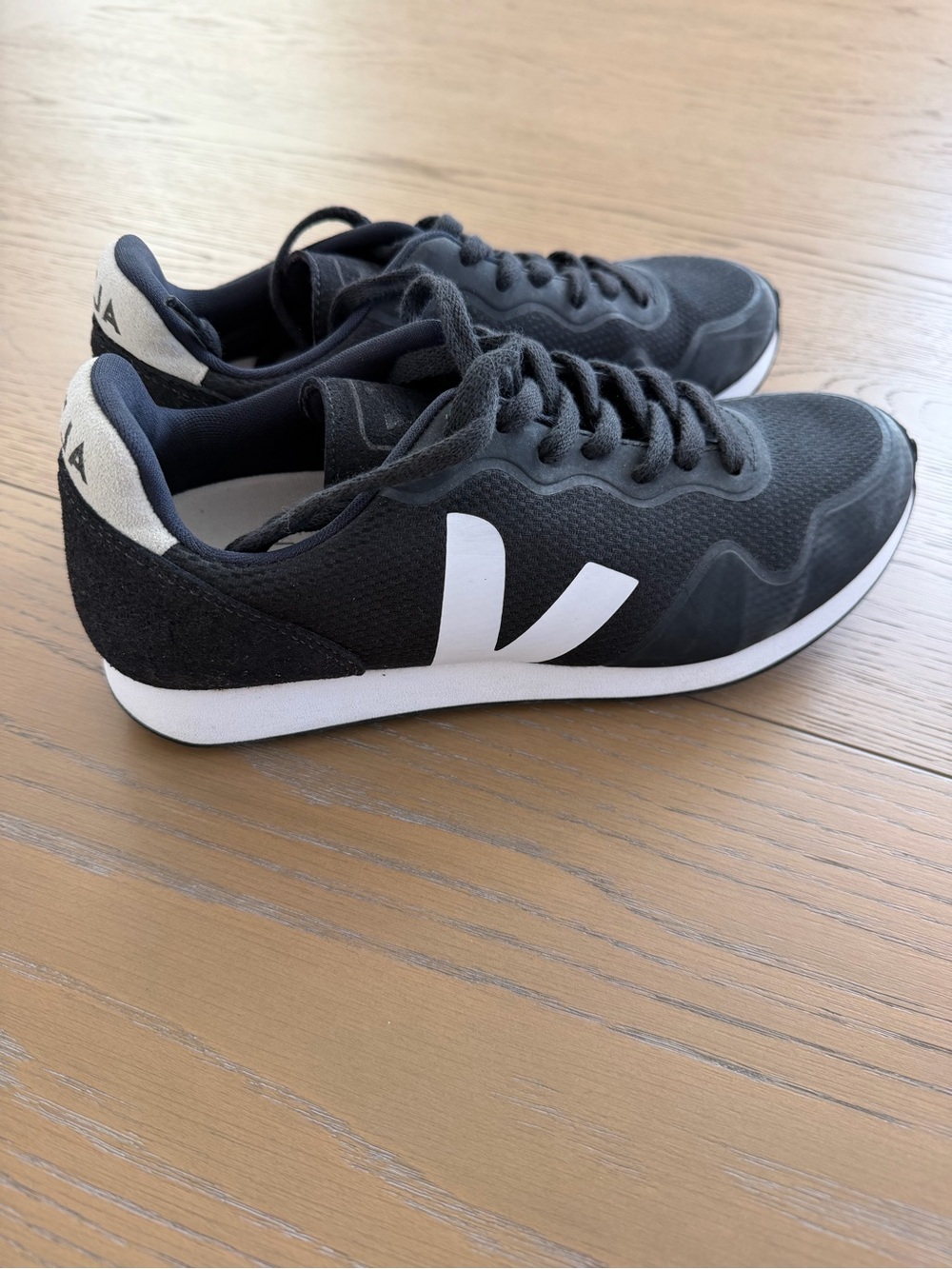 🖤 Veja Rio Branco Mesh Sneakers | Size 9
